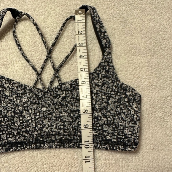 Lululemon Free To Be Sports Bra Daisy Dust Alpine White Black - Picture 3 of 8